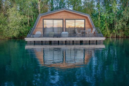 Maison flottante - Houseboat - Baurech Insolite