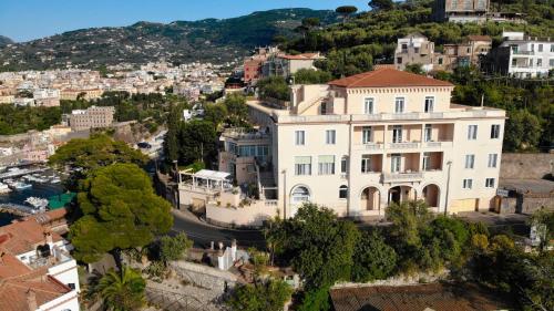 Gallery image of Hotel Miramare in Sorrento