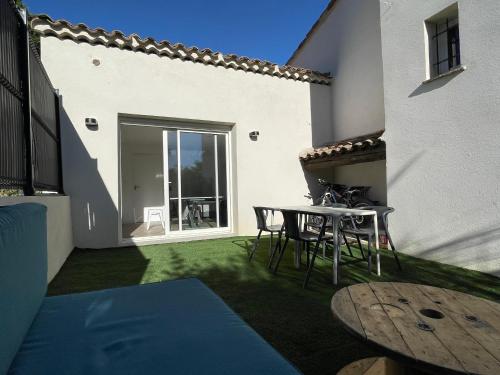 Photo de la galerie de l'établissement Ambiance Provence, à La Fare-les-Oliviers