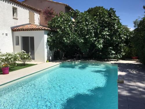 Ste Maxime Villa 5 etoiles Piscine chauffée et jacuzzi