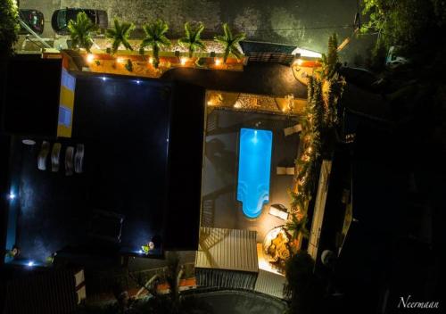 Lukshvilla private villa Le morne wind n kite surfers accomodation & car rental mauritius