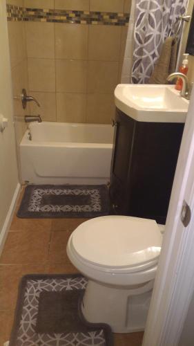 Bagno di Most Economical Room in Center Washington DC