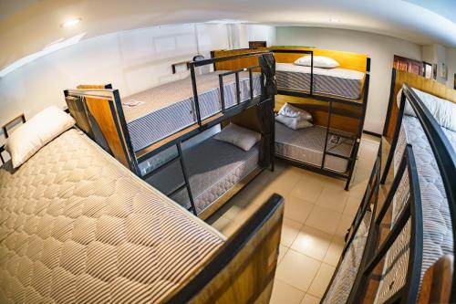 Postel nebo postele na pokoji v ubytování NITRO HOUSE Hostel