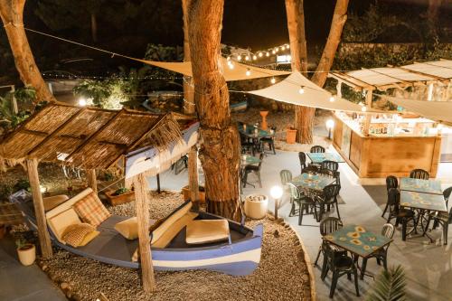 Holiday Eolie Villageにあるレストランまたは飲食店