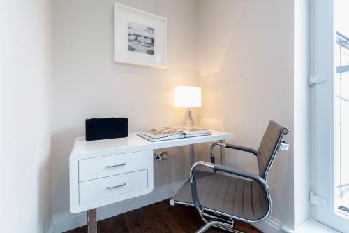 Gallery image of Roomspace Serviced Apartments - Trinity House in Reigate