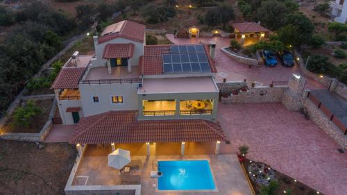 Πισίνα στο ή κοντά στο Maison d'Olivier