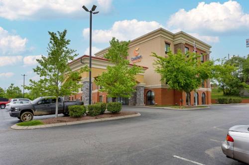 a truck parked in front of a building at Comfort Suites Mt Juliet-Nashville Area in Mount Juliet
