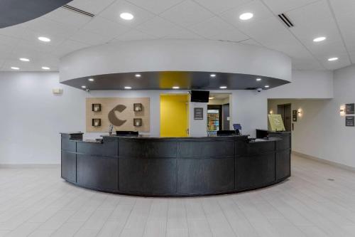 a lobby with a reception desk in a building at Comfort Suites Mt Juliet-Nashville Area in Mount Juliet