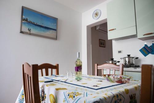 Foto dalla galleria di Torrevado relax 5/6 p.letto a 200 metri dal lungomare a Torre Vado