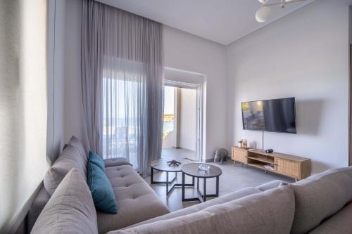 Isalos Seafront Villa I Sea fragrance
