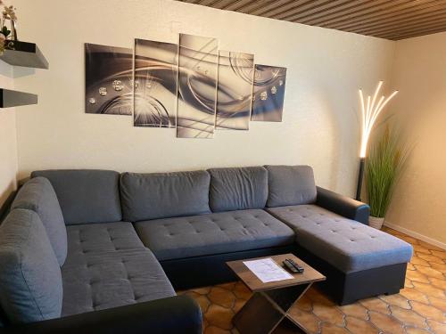 Χώρος καθιστικού στο Apartments Rhona III und IV Neunkirchen City
