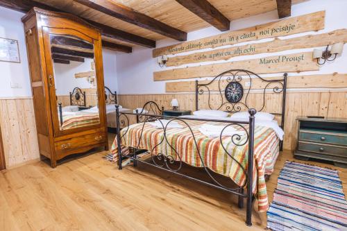 Ένα ή περισσότερα κρεβάτια σε δωμάτιο στο Chalet Giuel
