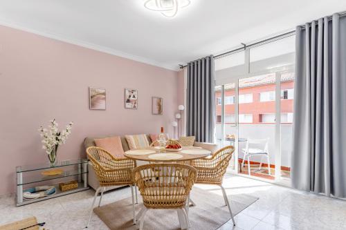 Tic Tac 31 Family apartment with pool view