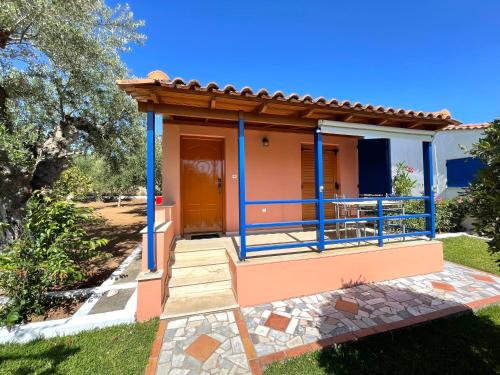 Gallery image of John & Jenny's Small Village in Áyios Andréas Messinias