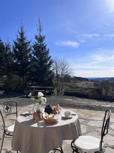 Gallery image of La Table d'Elodie in Le Béage