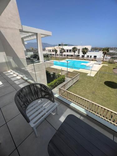 Casa Banderas spa piscines padel sport barbecue cascades et vue mer