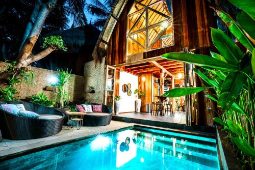 Πισίνα στο ή κοντά στο Gili Treehouse