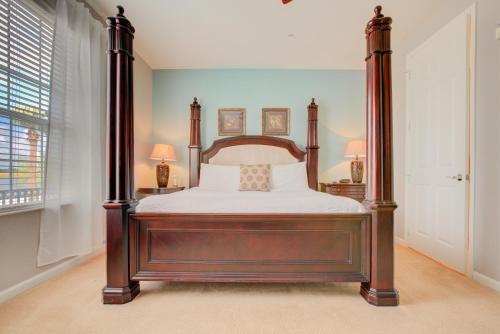 Gorgeous 1st-Floor, End Unit Condo w LAKEVIEW photo 17