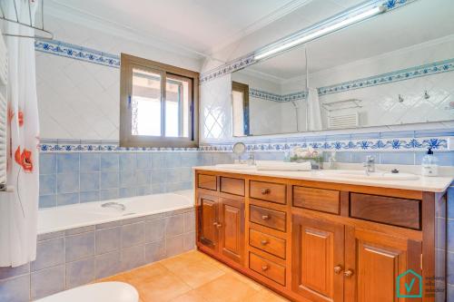 Koupelna v ubytování Finca SIONA Alcudia by Mallorca Villa Selection