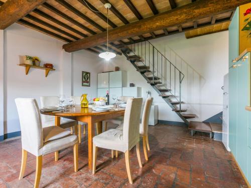 Fotografie z fotogalerie ubytování Apartment Giuggiolo - Giuggiolo 5 by Interhome v destinaci Bibbiano