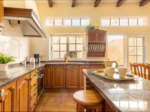 Dapur atau dapur kecil di Holiday Home Cal Juan by Interhome