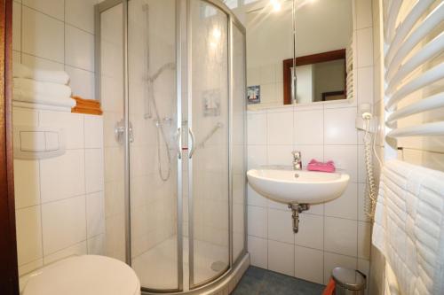 Koupelna v ubytování Haus Dithmarschen Wohnung 1