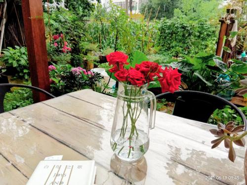 Taman di luar 桐庐舍予民宿 Tonglu Sheyu Country House