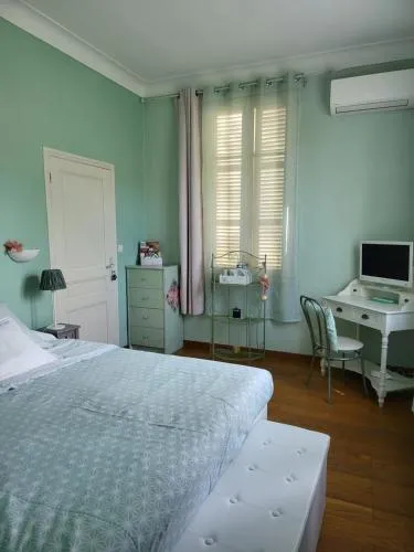 La Villa des Violettes photo 3