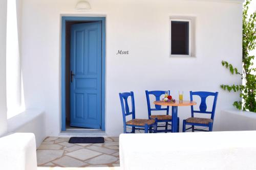 Captain Apartments Paros photo 3