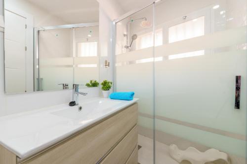 Un baño de MálagaSuite Comfortable House