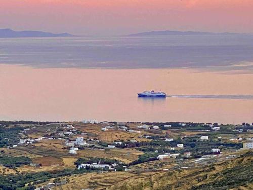 Fotografia z galérie ubytovania Modern new Villa,amazing Aegean view v destinácii Triandáros