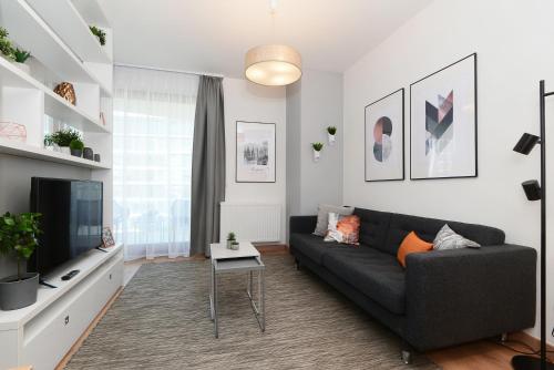 Silver Home Apartments