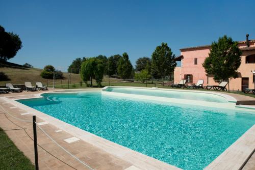 Swimmingpoolen hos eller tæt på Residence Maria Giulia