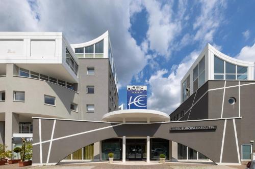 a rendering of the front of a building at Hotel Europa Belluno in Belluno