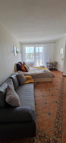 Ένα ή περισσότερα κρεβάτια σε δωμάτιο στο Apartamenty Hexagon nr 9