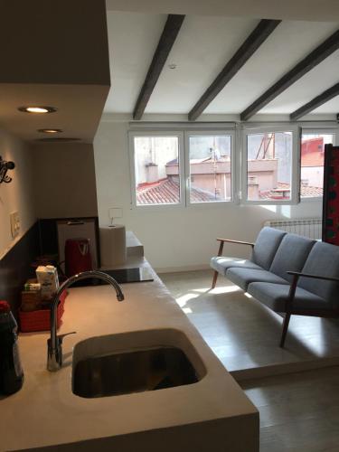 Kép Acogedor Ático Centro de Gijón, sin ascensor szállásáról Gijónban a galériában