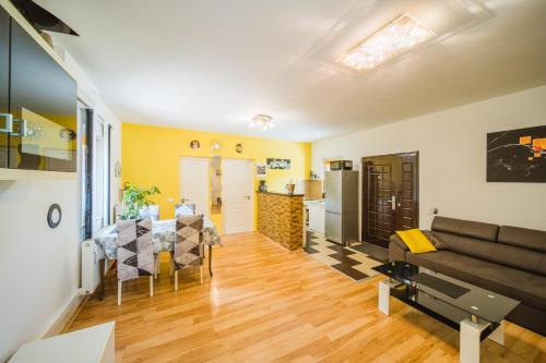 Villa Chiara with Private Pool and garden