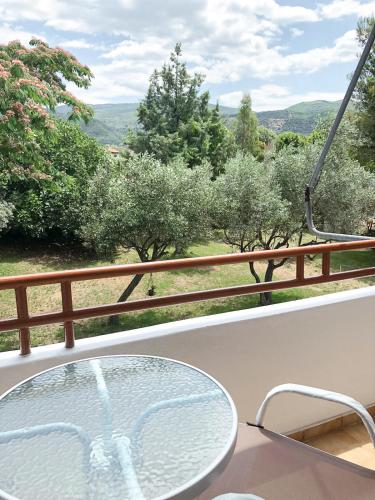 Gallery image of Ελαία Apartments in Edipsos