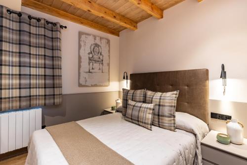 Postel nebo postele na pokoji v ubytování Cerdanya Mountain Residences