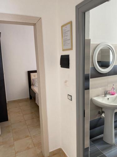 Μια τηλεόραση ή/και κέντρο ψυχαγωγίας στο Borsh apartments