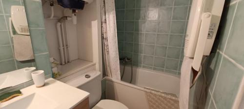 Nice Studio w terrace big shared pool