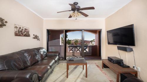 Μια τηλεόραση ή/και κέντρο ψυχαγωγίας στο Condo Pinacate 315 by Kivoya