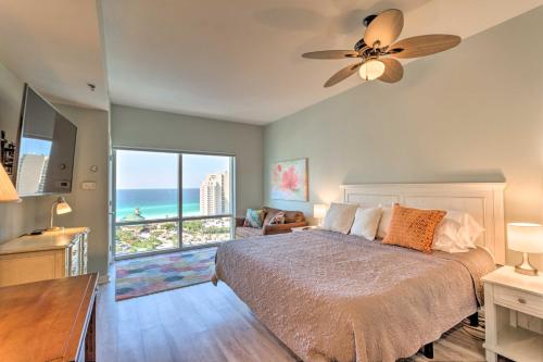 Postel nebo postele na pokoji v ubytování Sandestin Beach Resort Condo with Ocean Views!
