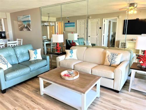 Pelican Beach 2 bedroom 4th floor Gulf Front Condo – Photos 5