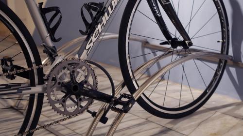 a close up of a bike tire with a chain at Su Ao Hotel in Suao