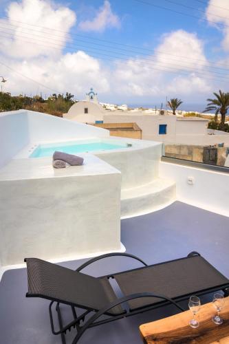 Sunborn Oia Suites