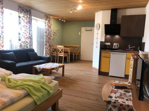 Kuchyň nebo kuchyňský kout v ubytování Gästehaus Beranek