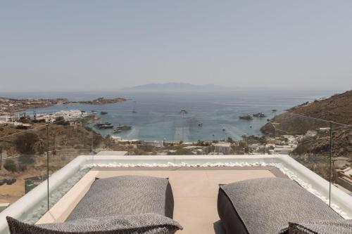 Gallery image of Calma Suites Mykonos in Psarou