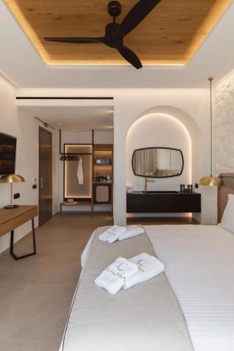 Gallery image of Calma Suites Mykonos in Psarou