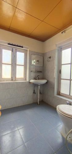 Vannituba majutusasutuses Thangkop House